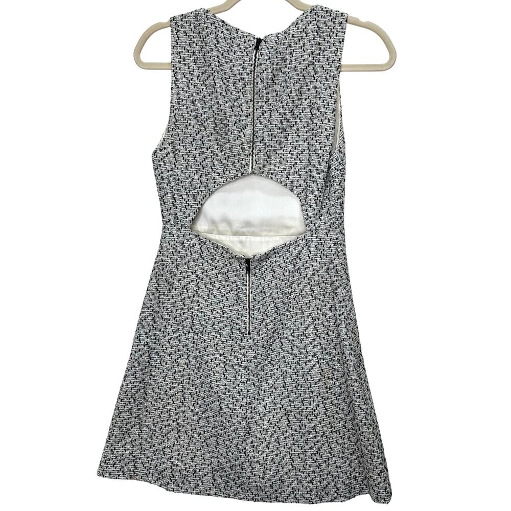Alice + Olivia Tweed Mini Dress Black White Open Back Size 2 - Picture 5 of 6